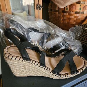 Charles NICK Black Espadrille Wedge Sandals Size 10 NWT Elegant Summer Style